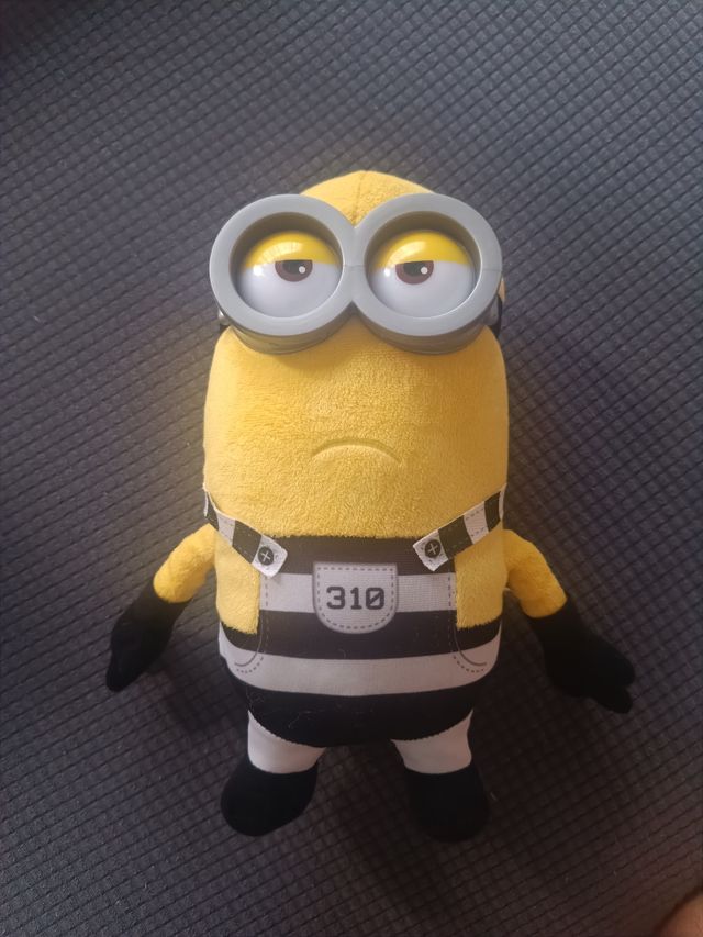 9 Peluches Minions Variados