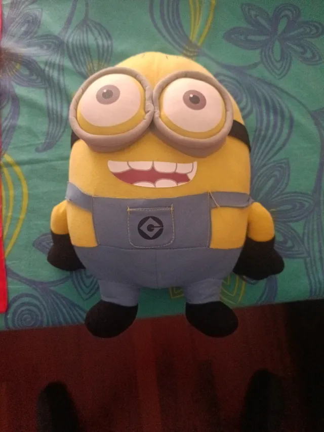 9 Peluches Minions Variados