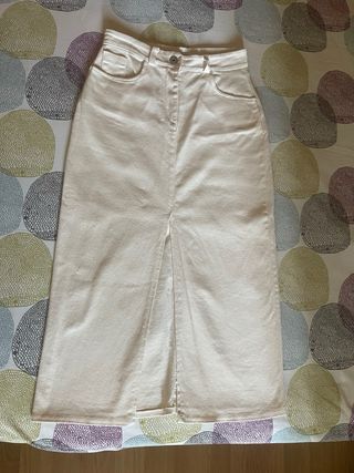 Falda midi beige