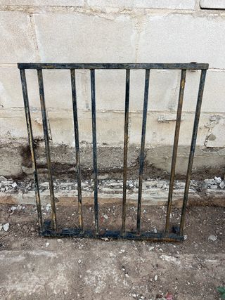 Reja ventana metal - 1 ud. 70 x 80 cm