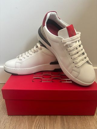 Carolina Herrera!! 110€En tienda 300€.