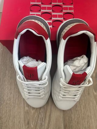 Carolina Herrera!! 110€En tienda 300€.