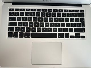 MacBook Air 13" 8GB (2017) Plata