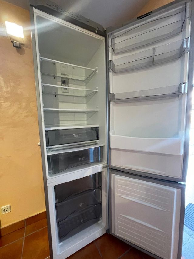 Frigorífico combi acero inoxidable