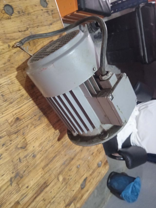 Motor trifásico ZSE Praga