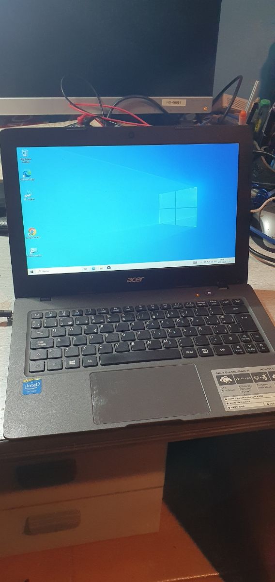 Portátil Acer Gris - Ligero y Portátil