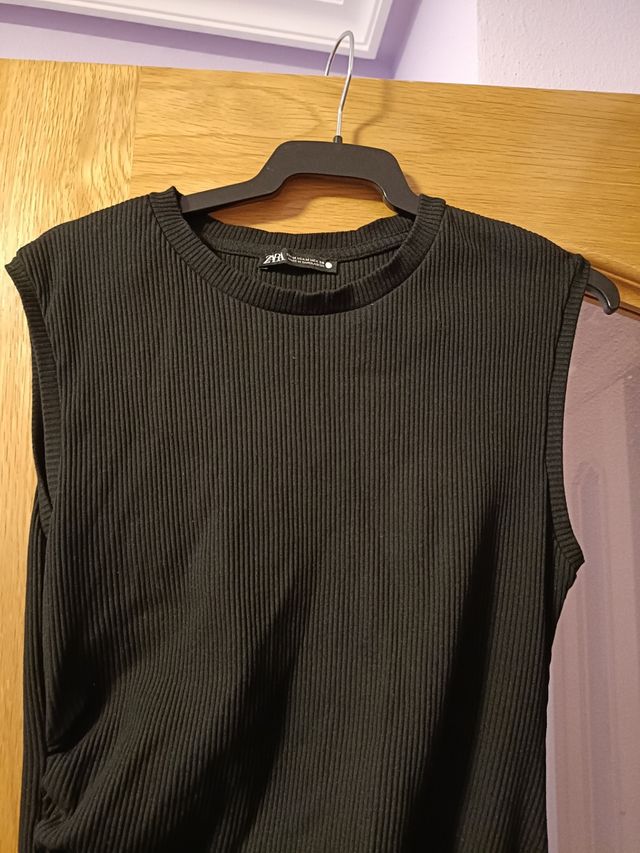 Vestido Zara negro de canalé