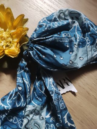 Casquete Zara azul bandana