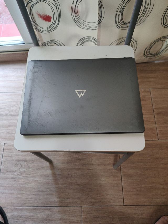 Portátil Mountain i5 gris