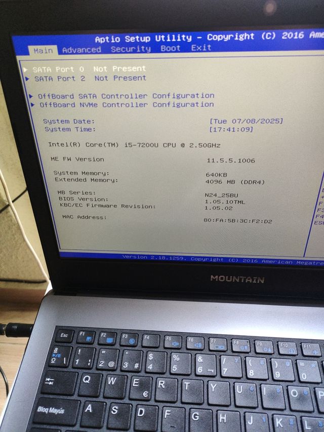 Portátil Mountain i5 gris