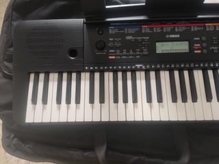 Yamaha PSR-E263 Teclado Digital
