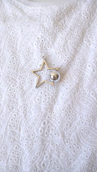 Collar cuentas faceteadas +  colgante plateado est