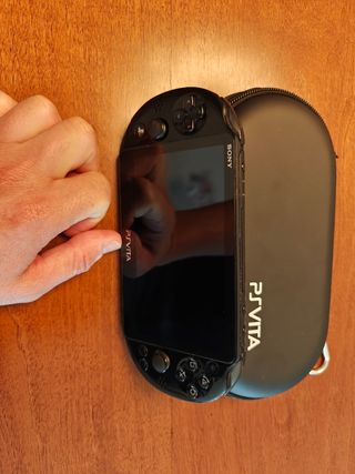 PSVita Slim negra - consola portátil