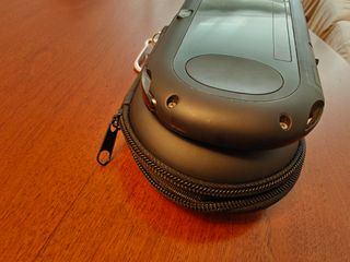 PSVita Slim negra - consola portátil