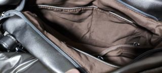 Bolso Acolchado Italiano Dorado