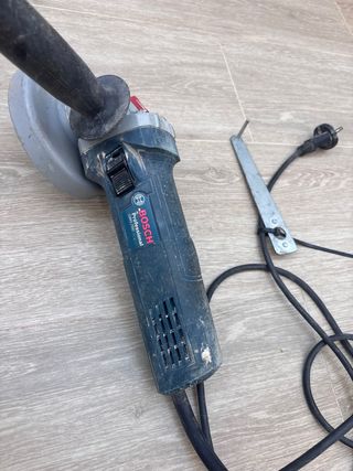 Amoladora Bosch GWS 700