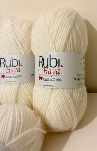 5 madejas de lana Rubi Haya