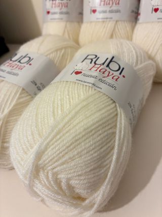 5 madejas de lana Rubi Haya