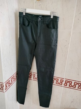 Pantalones Stradivarius negros - 38