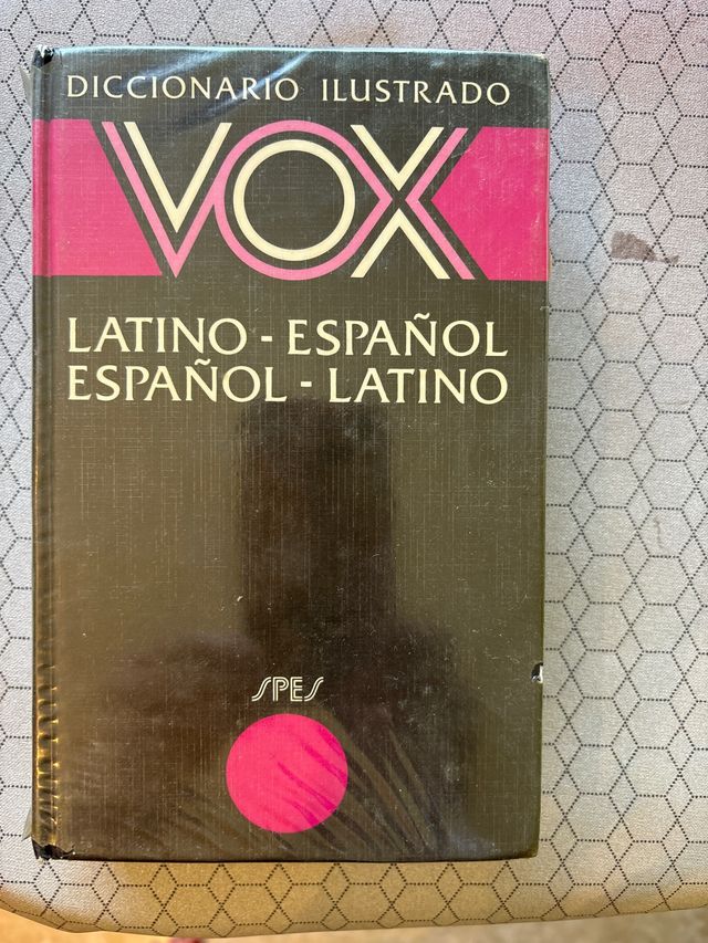 diccionario_illustrado_latino_espanol_vv