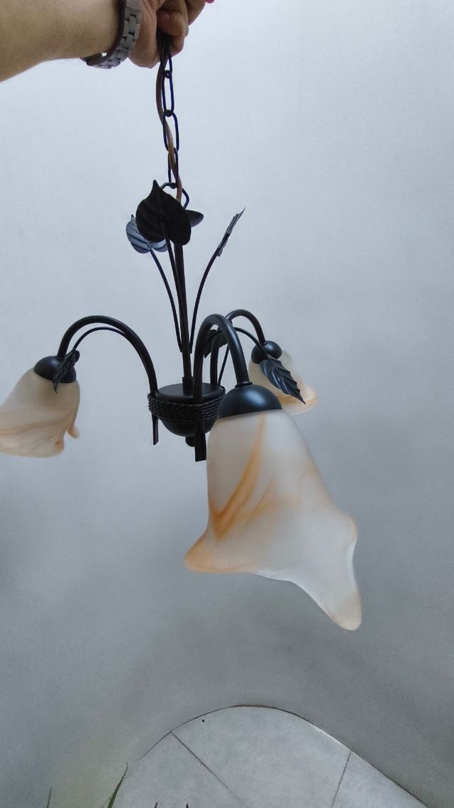 Lampara vintage 3 tulipas - metal y cristal