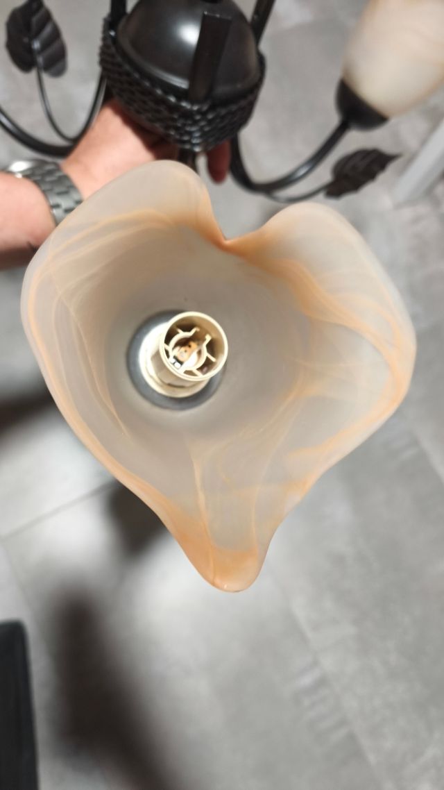 Lampara vintage 3 tulipas - metal y cristal