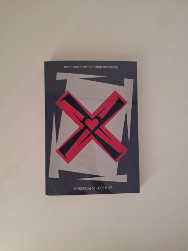 TXT - The Chaos Chapter: FIGHT OR ESCAPE