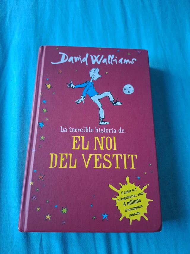 La increïble història de... El noi del vestit