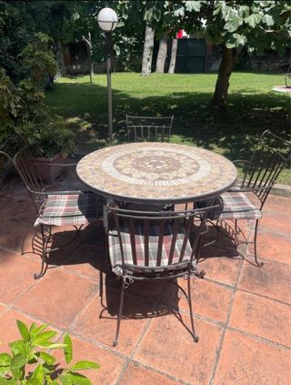 Mesa y 4 sillas jardín - Mosaico
