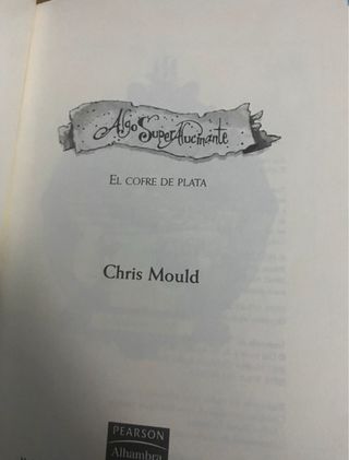 Dos libros de Algo Super aluncinante de Would