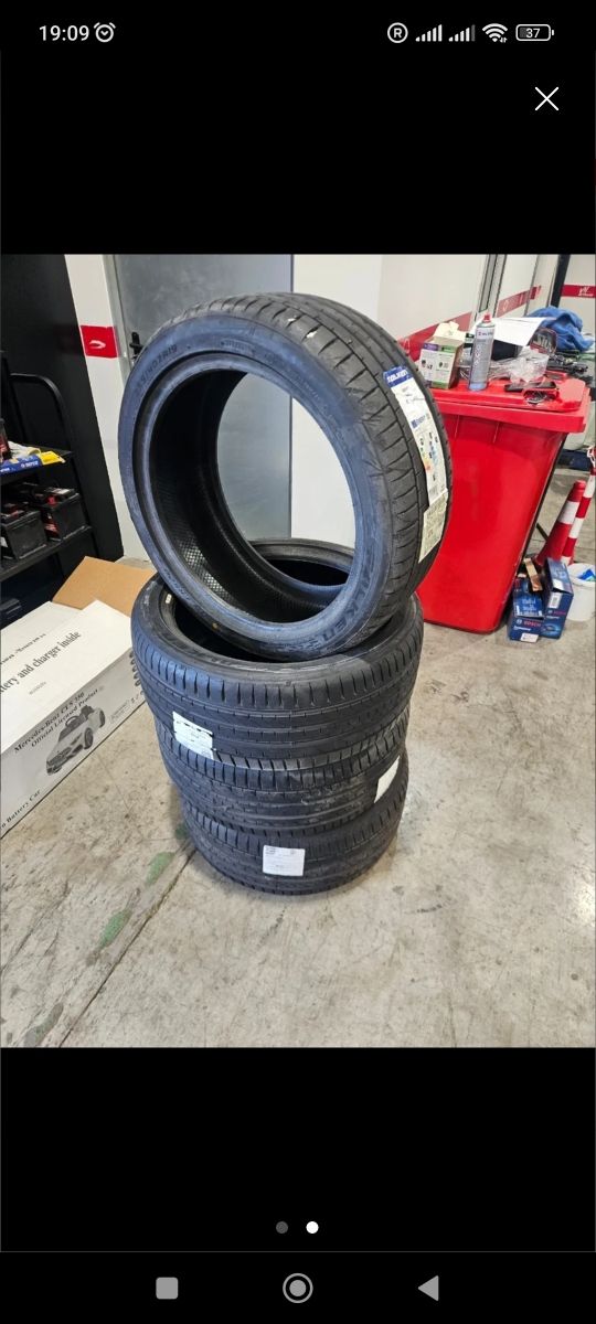 4Neumáticos Falken Azenis FK520 255/40ZR19 Deporte