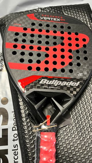 Bullpadel vertex 04 2024