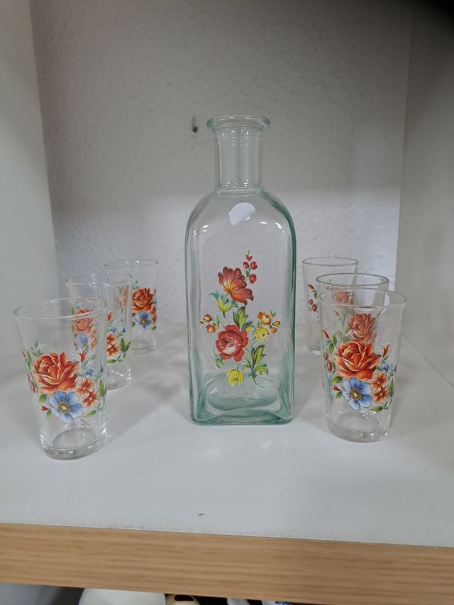 Juego copas licor + botella flores