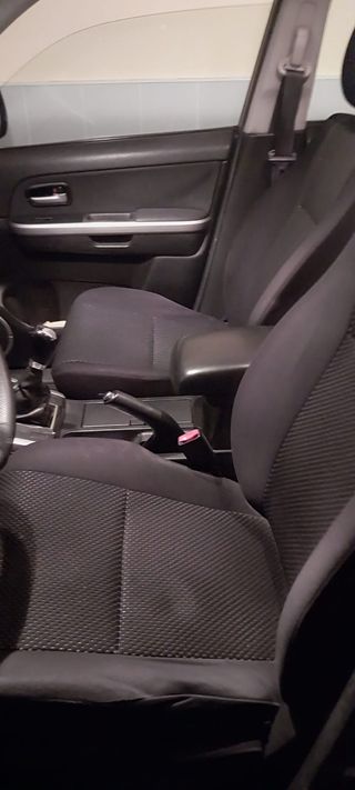 Suzuki Grand Vitara 2006 , no ha pisado campo 