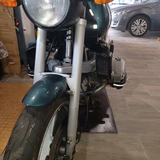 BMW R850R Moto