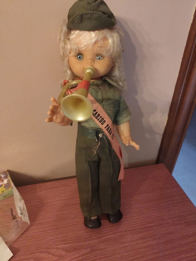 Muñeca militar vintage