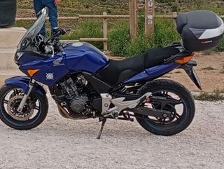 Honda CBF 600 - Moto Azul