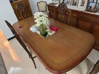 Mesa comedor madera + 4 sillas