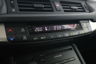 Lexus CT 200h