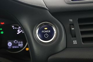 Lexus CT 200h