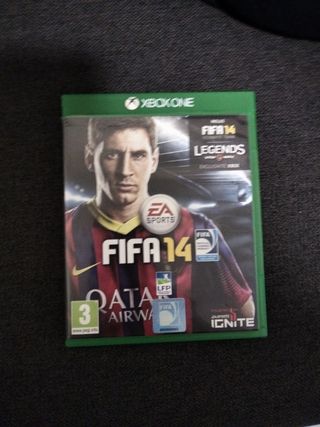 Batman Arkham Asylum PS3 y FIFA 14 de regalo