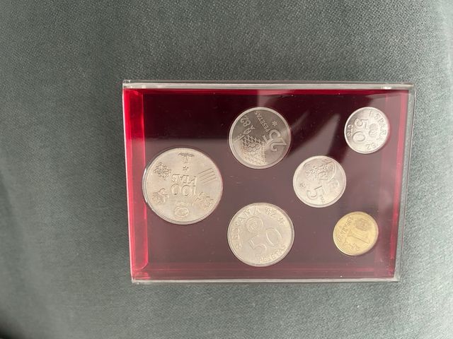 Coleccion monedas conmemorativas mundial 82