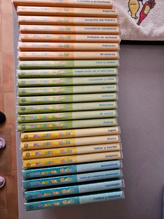 PLANETA VIVO: 20 LIBROS + DVDs EDUCATIVOS