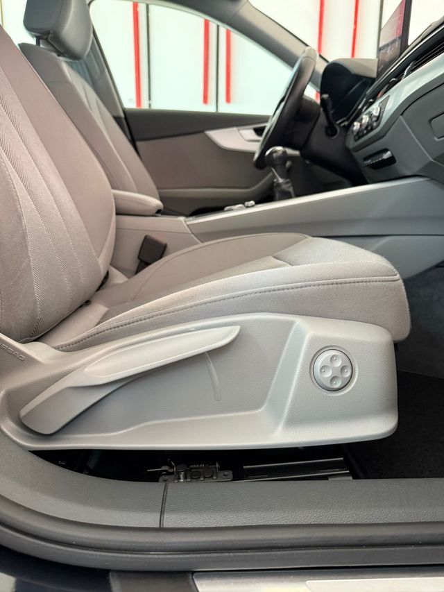 Audi A4 Avant 2.0 TDI 150CV Año 2017