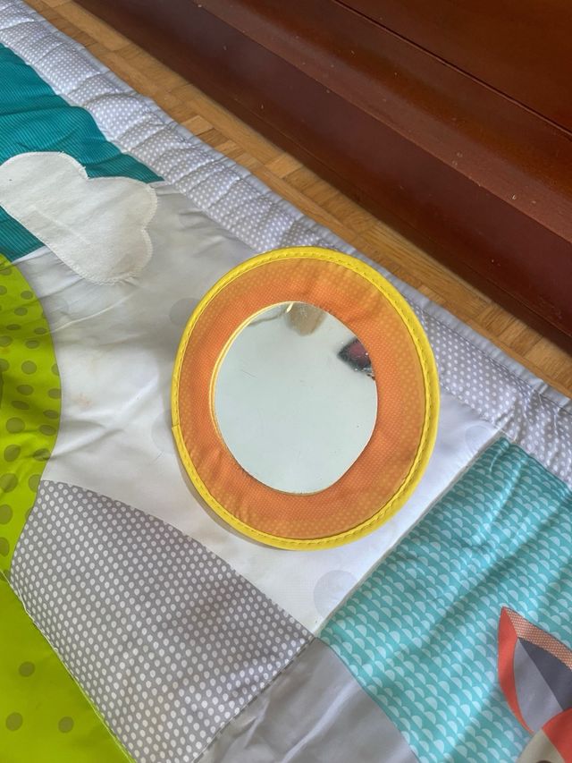 Alfombra actividades bebé