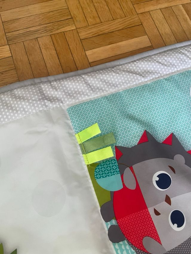 Alfombra actividades bebé