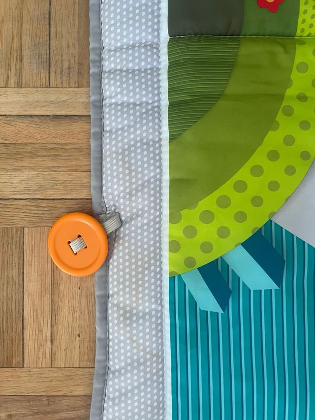 Alfombra actividades bebé