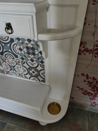 Mueble Recibidor blanco con espejo