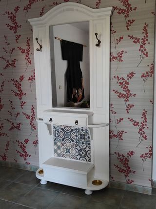 Mueble Recibidor blanco con espejo
