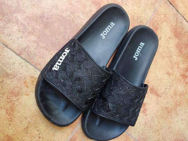 Chanclas Joma negras talla 40
